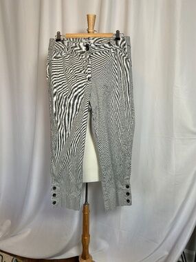 WOMENS CHARTER CLUB CLASSIC FIT PIN STRIPED CROPPED PANTS - SIZE 12